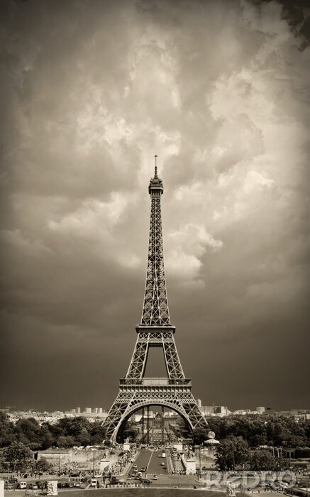 Canvas Stormachtige hemel met architectuur