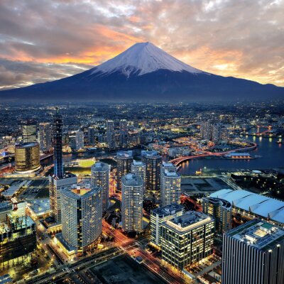 Surreal mening van Yokohama stad en Mt. Fuji