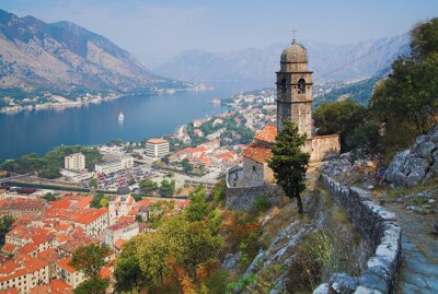 Uitzicht op de baai van Kotor, Montenegro
