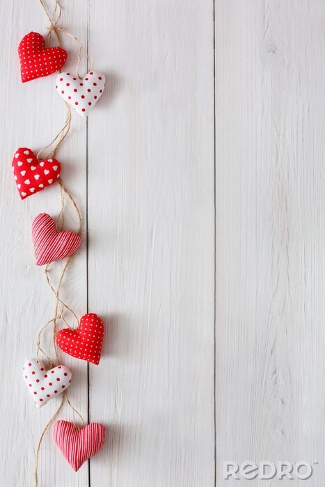 Canvas Valentijn dag achtergrond, kussen hartengrens op hout, kopieer ruimte