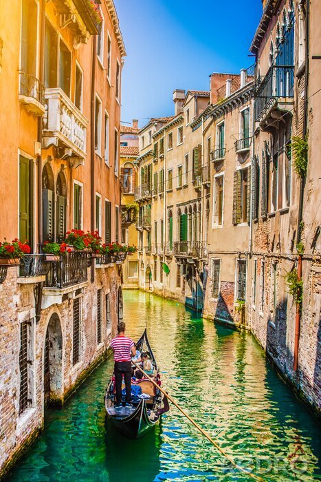 Canvas Venetiaans straatje met gondels