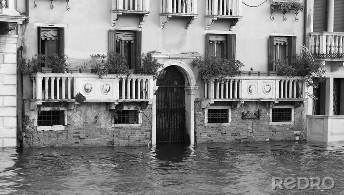Canvas Venetiaanse huizen bij vloed
