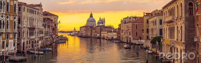 Canvas Venetië en het kanaal met uitzicht op zonsopgang panorama