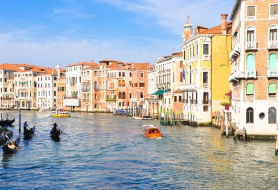 Venetië met kleurrijke architectuur