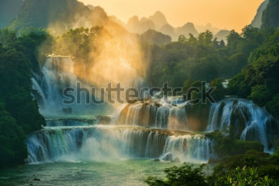 Canvas Wasserfall auf der Landschaft
