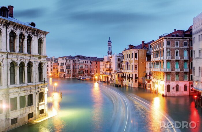 Canvas Wazige beweging van gondels in Venetië