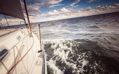 Canvas Yachting jacht zeilboot zeilen in de Baltische zee
