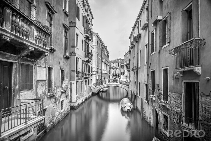 Canvas Zwart-wit kanaal in Venetië