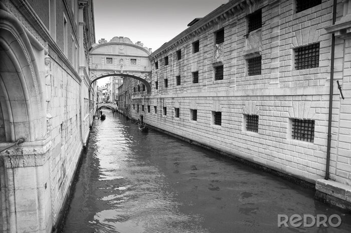 Canvas Zwart-witte Brug der Zuchten in Venetië