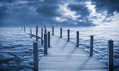 Fotobehang Abstracte pier tussen de wolken