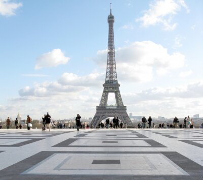 Fotobehang Architectuur van Parijs op een achtergrond van wolken