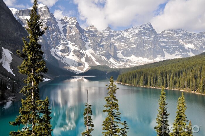 Fotobehang Besneeuwde bergen in Canada