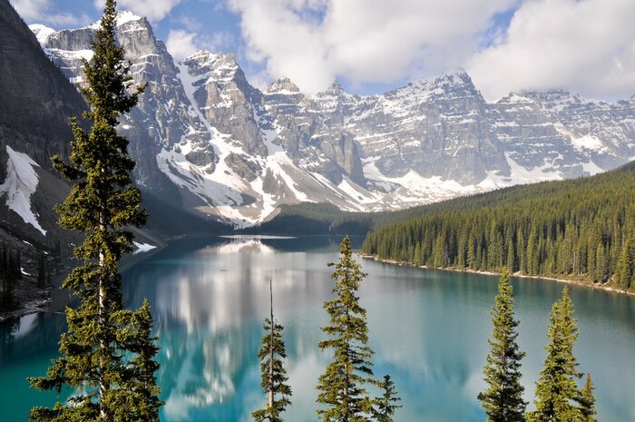 Fotobehang Besneeuwde bergen in Canada