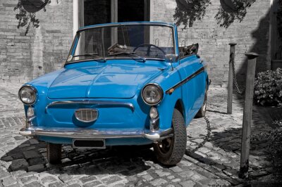 Blauwe vintage auto.