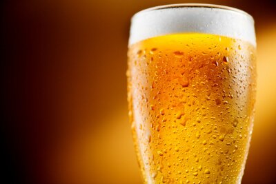 Fotobehang Close-up van een glas bier