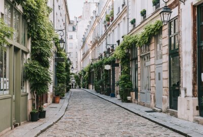 Fotobehang Cozy street in Paris, France