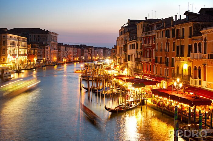 Fotobehang De verlichte haven van Venetië