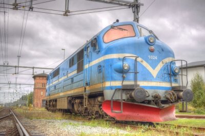 Fotobehang Een oude blauwe trein in Värnamo (HDR)