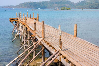 Fotobehang Een pier over de Thaise zee