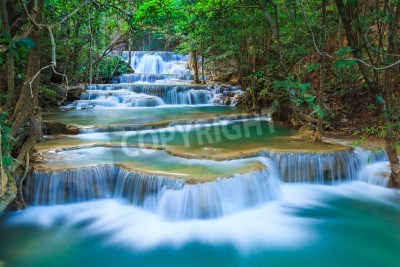 Fotobehang Een pittoreske waterval in Thailand