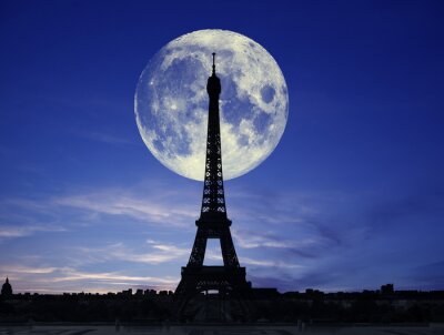Eiffeltoren en de maan 's nachts