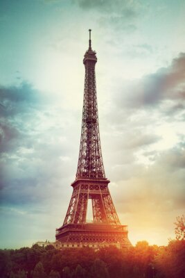 Fotobehang Eiffeltoren verlicht door de zon