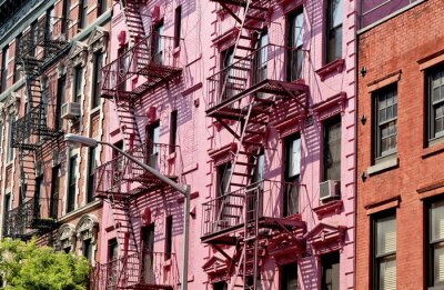 Fotobehang escalier de secours sur façade ancienne New York