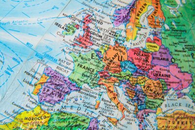 Fotobehang Europese kaart op een wereldbol