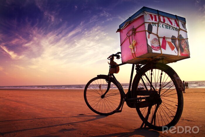 Fotobehang Fiets op het strand.