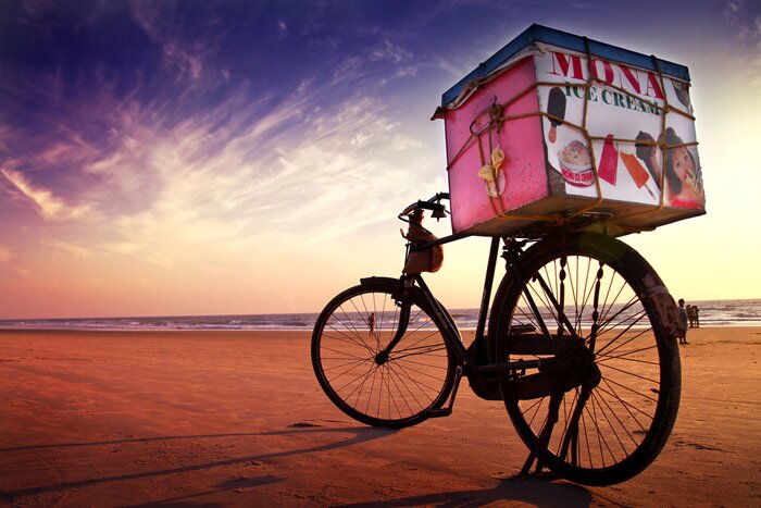 Fotobehang Fiets op het strand.