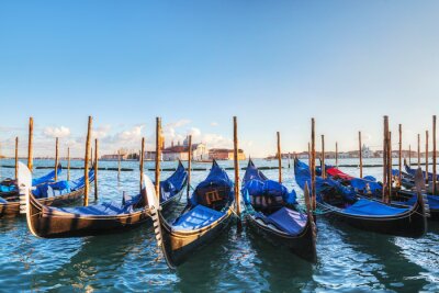 Fotobehang Gondels die op het Canal Grande in Venetië drijven