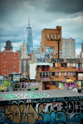 Graffiti op gebouwen in Manhattan