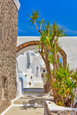 Fotobehang Griekenland Santorini eiland van de Cycladen, traditionele bezienswaardigheden van kleur