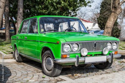 Fotobehang Groene Trabant-auto