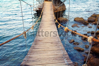Fotobehang Hangbrug over het water