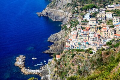 Haven in het dorp van Riomaggiore in Cinque Terre, Italië