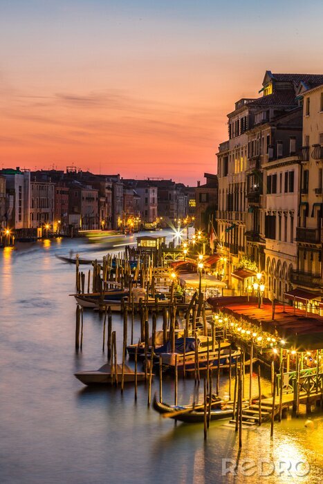 Fotobehang Het verlichte Canal Grande in Venetië