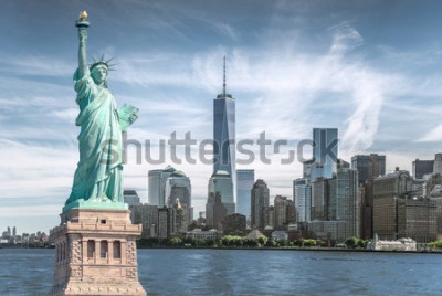 Fotobehang Het Vrijheidsbeeld met World Trade Center-achtergrond, Oriëntatiepunten van de Stad van New York