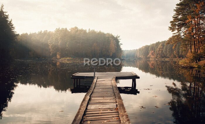 Fotobehang Houten pier op het meer