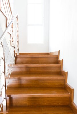 Fotobehang Interieur houten trap van het nieuwe huis