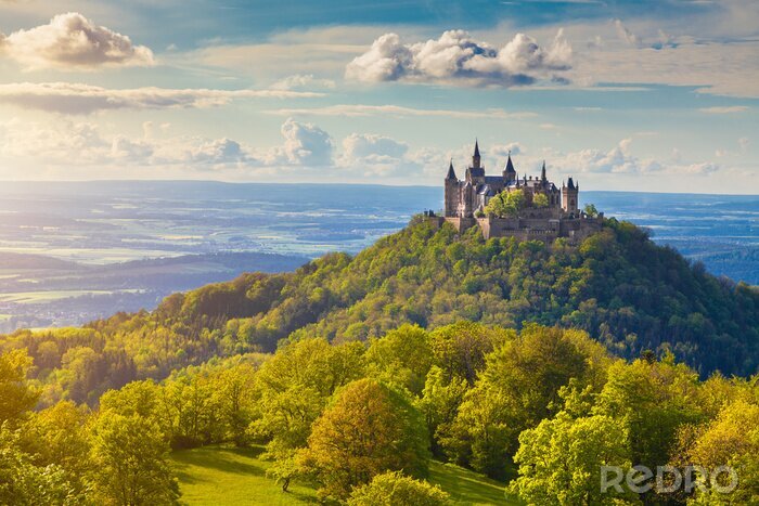 Fotobehang Kasteel Hohenzollern op de heuvel