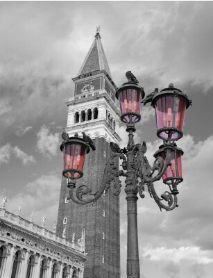 Fotobehang Kleurrijke lantaarns op zwart-witte achtergrond
