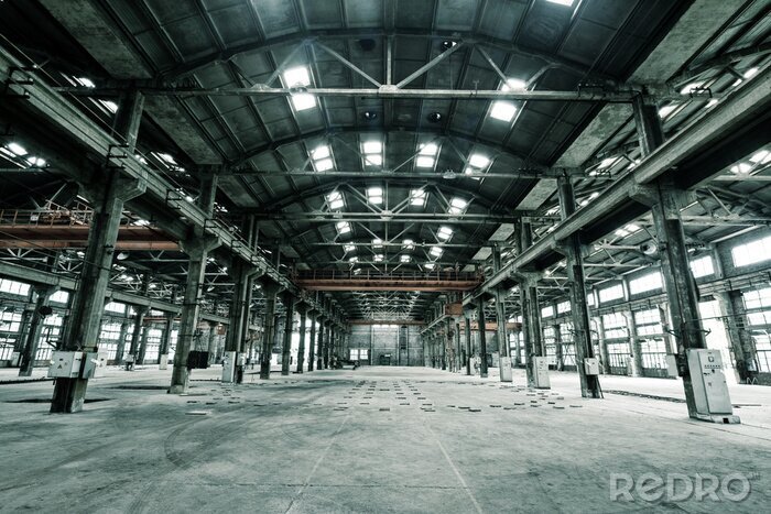 Fotobehang Lege vloer in verlaten fabriek