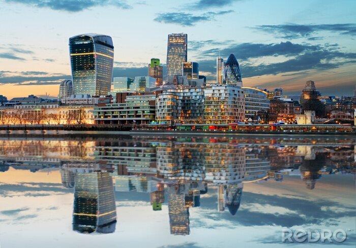 Fotobehang Londen Skylines in de schemering England, UK