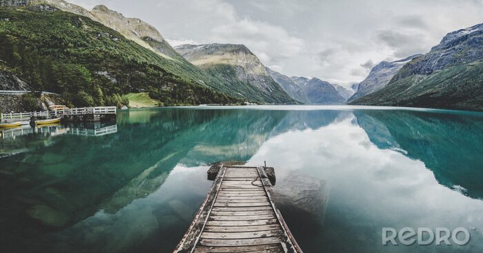 Fotobehang Lovatnet Lake views around Geiranger, in Norway