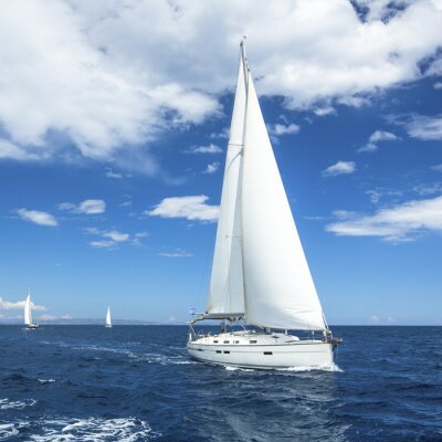 Fotobehang Luxe zeilboot en oceaan