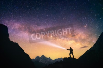 Fotobehang Melkweg boven een bos