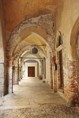 Fotobehang Middeleeuwse portiek, Avigliana