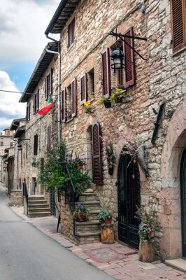 Fotobehang Middeleeuwse straat in Assisi, Italië