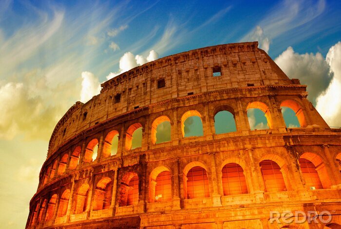 Fotobehang Mooie dramatische hemel over Colosseum in Rome